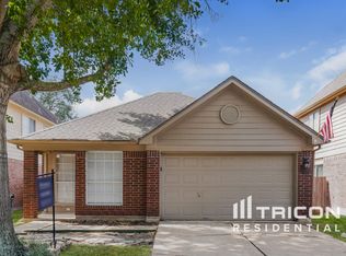 1824 Old Creek Dr, Rosenberg, TX 77471