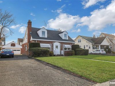 6-17 4th St, Fair Lawn, NJ, 07410