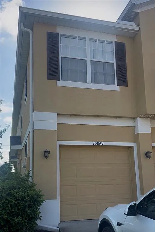2 bed, 2.0 bath, 1219 sqft, $2,000 — Photo 1