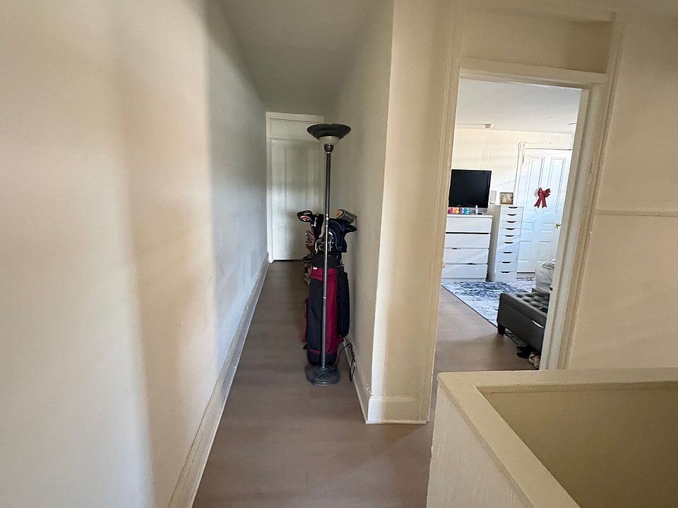 1st image of 102 School Ln APT 4