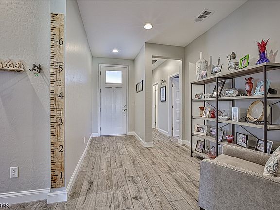 2nd image of 9571 Lexington Arch St