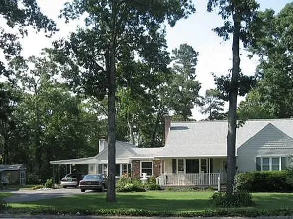 1170 W Sherman Ave, Vineland, NJ 08360
