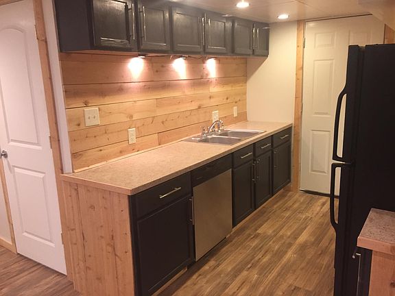 2nd image of 932 N Tacoma Ave #1