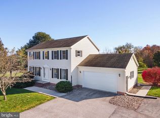 4956 E Berlin Rd, Thomasville, PA 17364