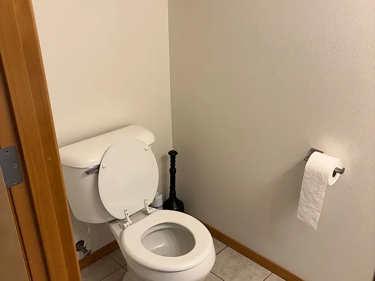 204 SE Kane Dr — Photo 22