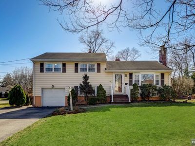 276 Eldon Ct, Ridgewood, NJ, 07450