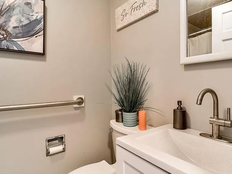 346 Concord St #2 — Photo 4