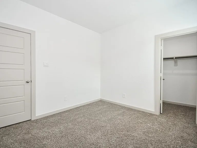 2818 Bethnal Garden Way — Photo 25