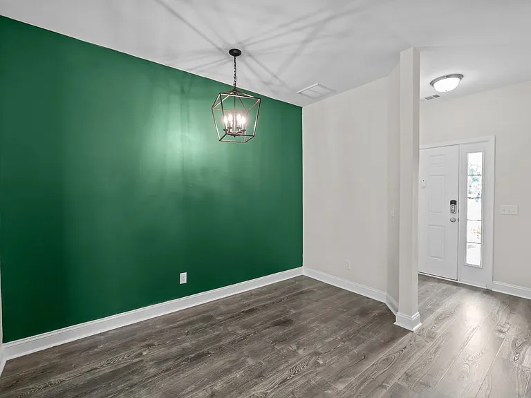 147 Ainsdale Dr — Photo 12