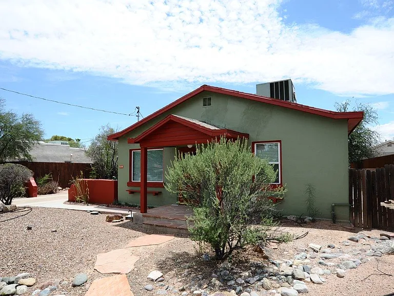 3326 E Elida St — Photo 3