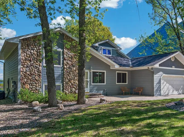 6129 Eagle Lake Dr, Maple Grove, MN 55369