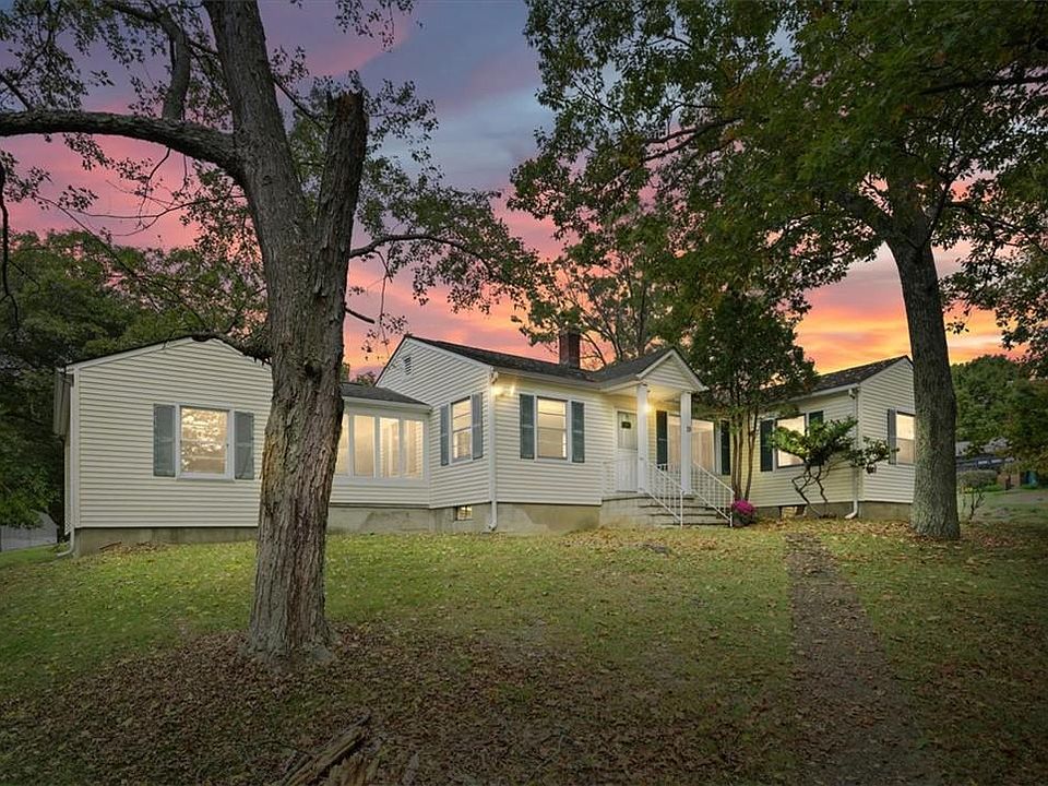 1st image of 19 Hilltop Drive