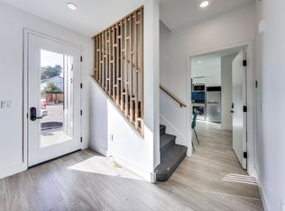 ArtHaus Chestnut, Oakland, CA 94607