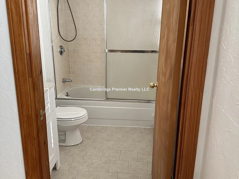 30 Murdock St #1A — Photo 2