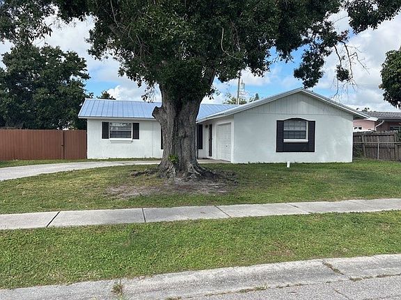 2nd image of 1703 N Pompano Ave
