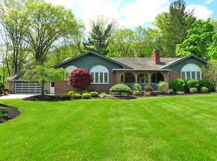 2650 Columbia Rd, Brecksville, OH 44141