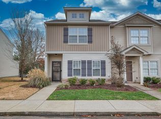 5441 Perlou Ln, Murfreesboro, TN 37128