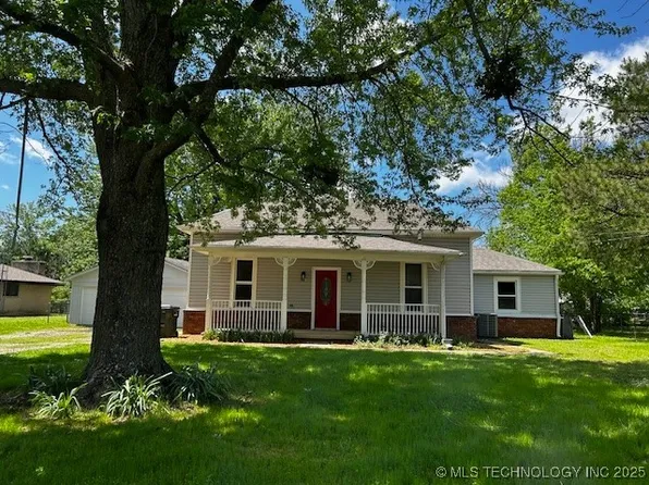 1211 N Jay St, Claremore, OK 74017