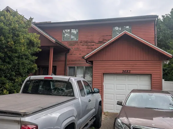 2683 S Saint Marks Avenue, Bellmore, NY 11710