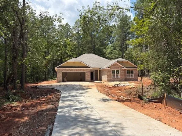 668 Eagle Heights Dr, Maysville, GA 30558