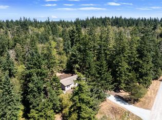 1019 Harmony Rd, Oak Harbor, WA 98277