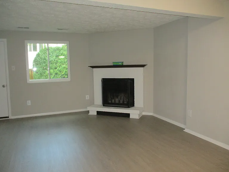 8601 Kenosha Ct — Photo 9