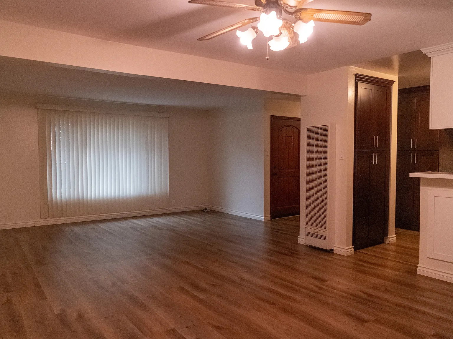 2 bed, 1040 sqft, $2,850 — Photo 3