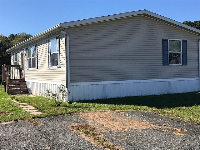 1st image of 212 Garner Dr