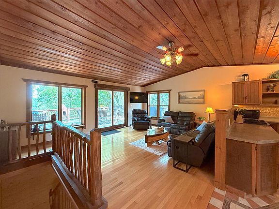 5th image of 4562 Fillmore Ave NW