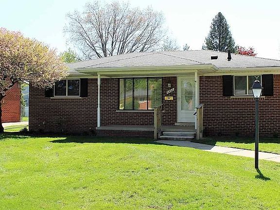 2nd image of 8862 Independence Dr