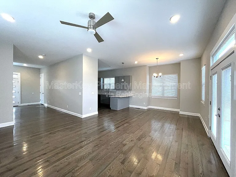 929 Ramseur St — Photo 3