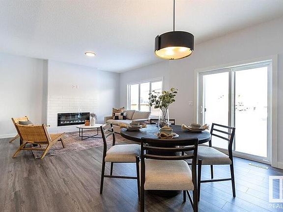 5th image of 32 Rosewood Way
