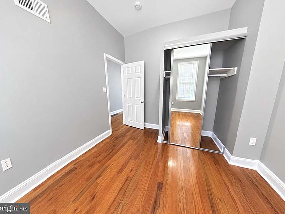 5th image of 2222 N 10th St