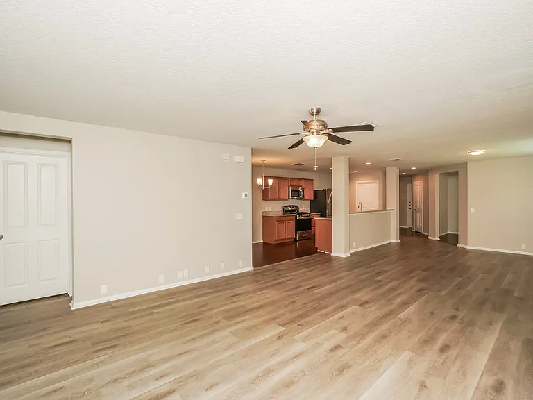 3411 Maguey Trl — Photo 5