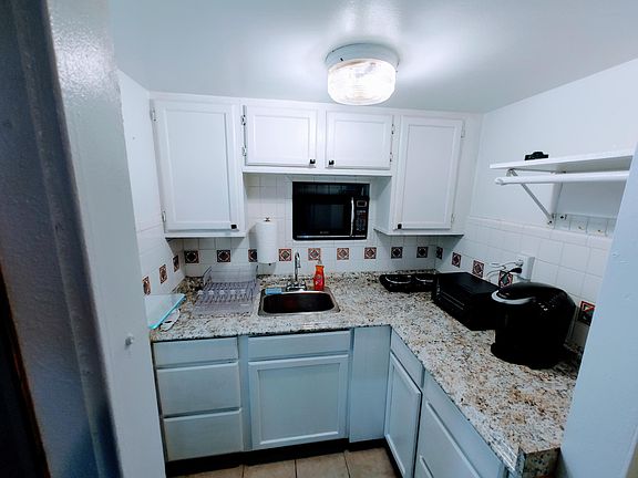 2nd image of 2420-1202 Ridgewood Ave #2420