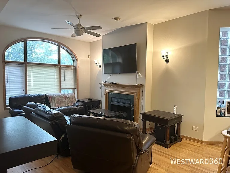 3311 N Seminary Ave #1F — Photo 6