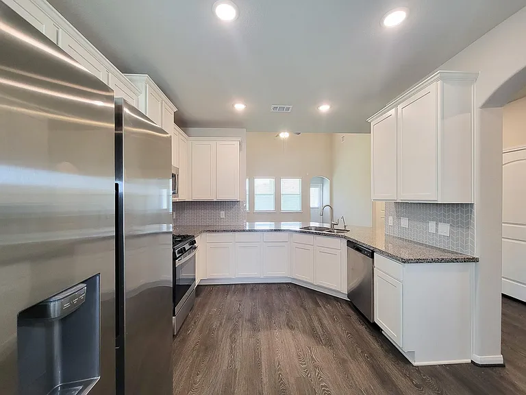 10423 Astor Point Trl — Photo 9