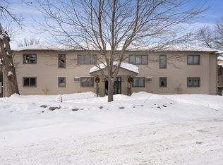 6625 Buckley Cir APT 210, Inver Grove Heights, MN 55076