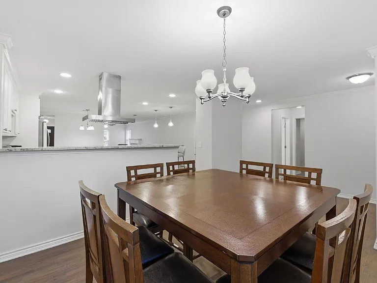 2725 Ryan Place Dr — Photo 15