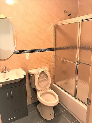 Rented by Virtual Real Estate | media 32