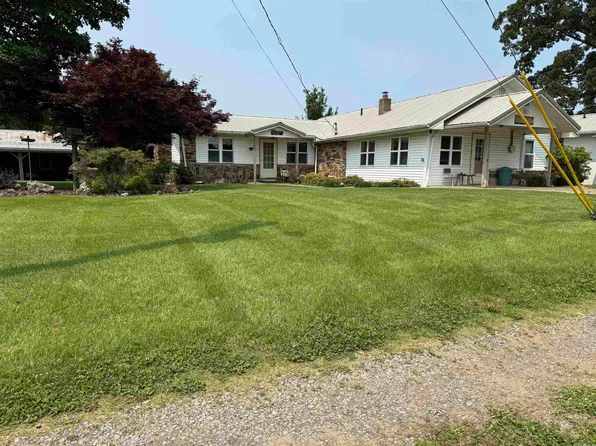 925 Uphill Ln, Marshall, AR 72650