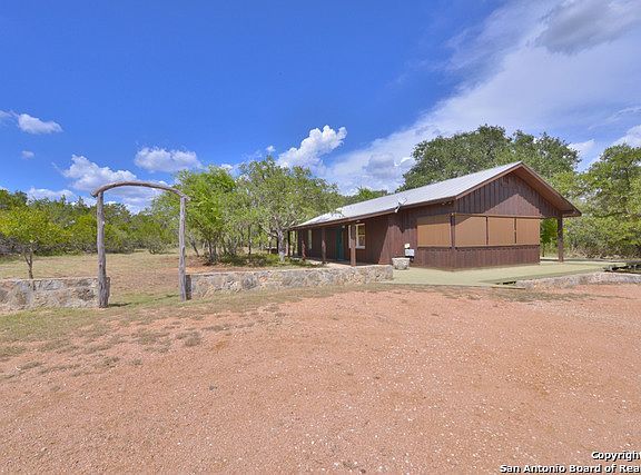 2nd image of 312 Fuller Dr