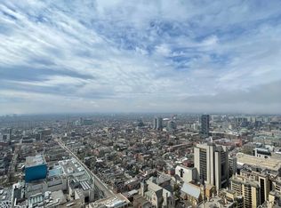 426 University Ave #PENTHOUSE 301, Toronto, ON M5G1S9