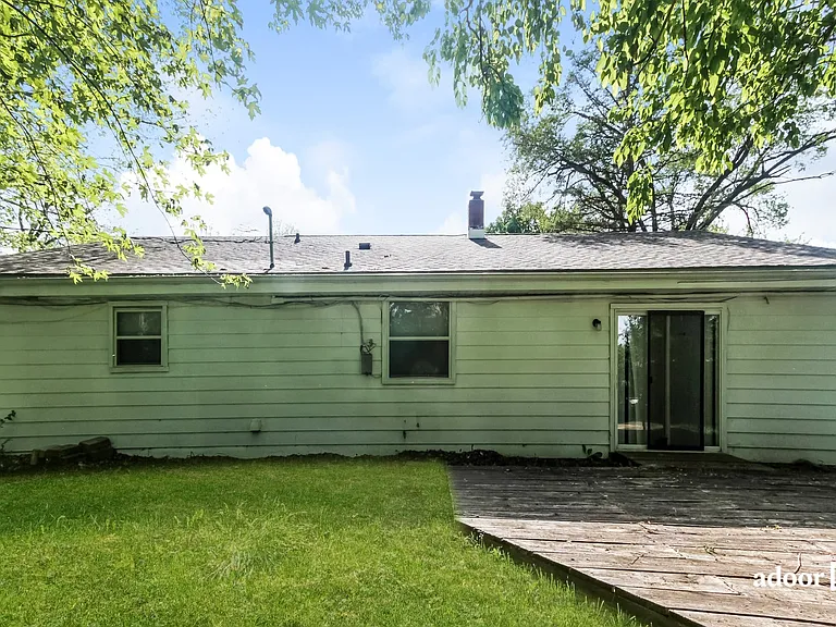 3725 Keefe Ct — Photo 15