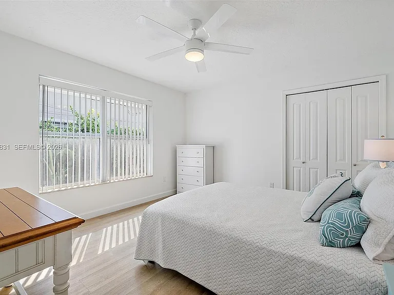 6051 Kendrick St — Photo 15