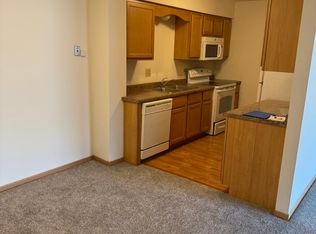 215 Morgan Ct APT 2B, Manhattan, IL 60442
