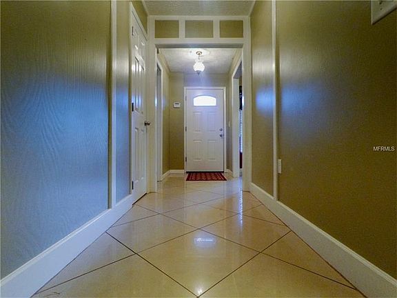 5th image of 4410 S Laurel Pointe Dr