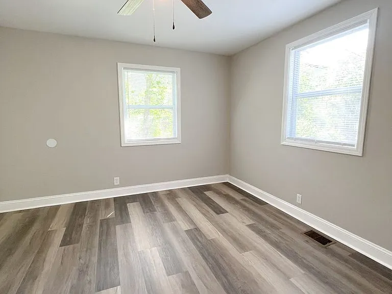 110 Wilson Ct — Photo 31