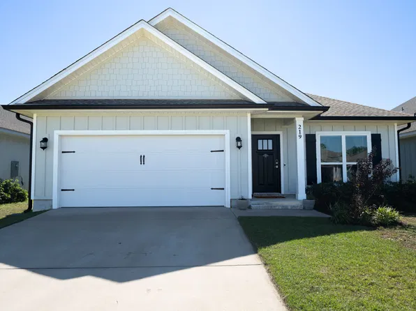219 Lyla Ln, Crestview, FL 32539