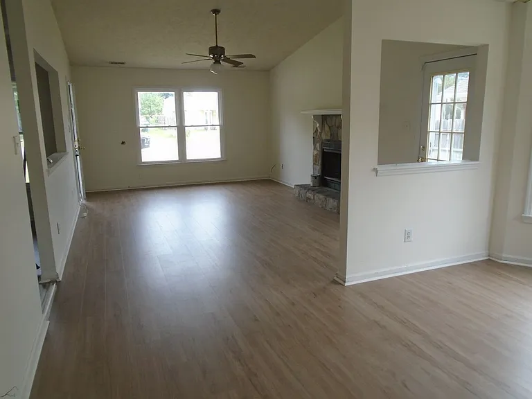 5595 Quietwood Pl — Photo 3